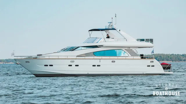 Elegance 68 — Cruising