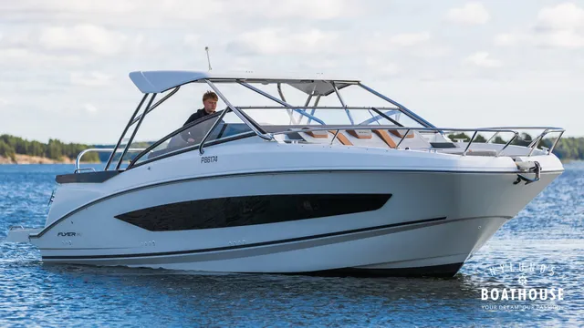 Beneteau Flyer 10 — Cruising