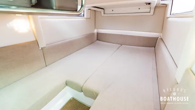 Axopar 28 AC