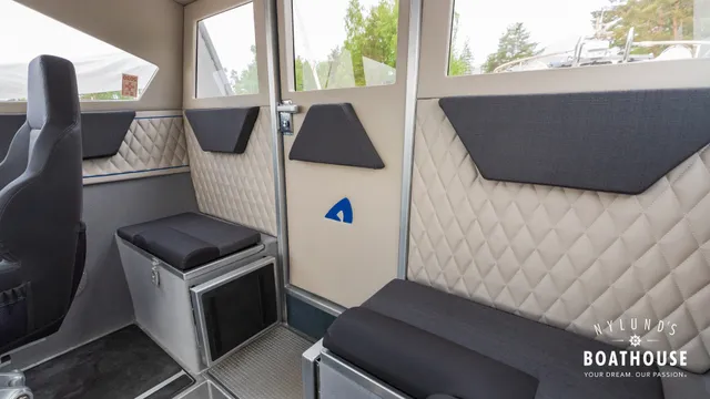 Anytec A27C — Interior