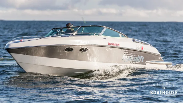 Hydrolift C-31 R Carbon — Cruising