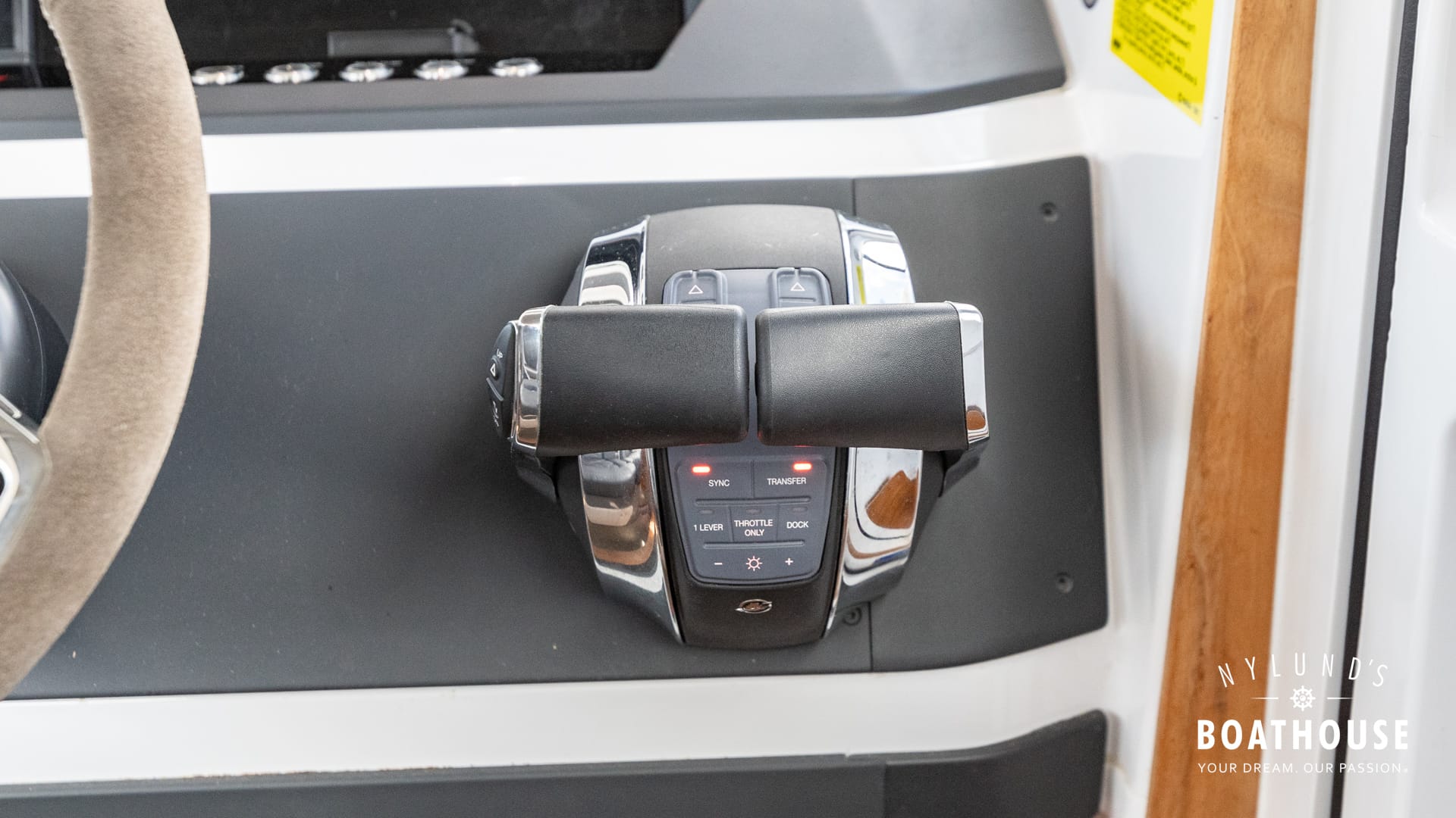 Axopar 28 Cabin - Brabus Line - Image 47