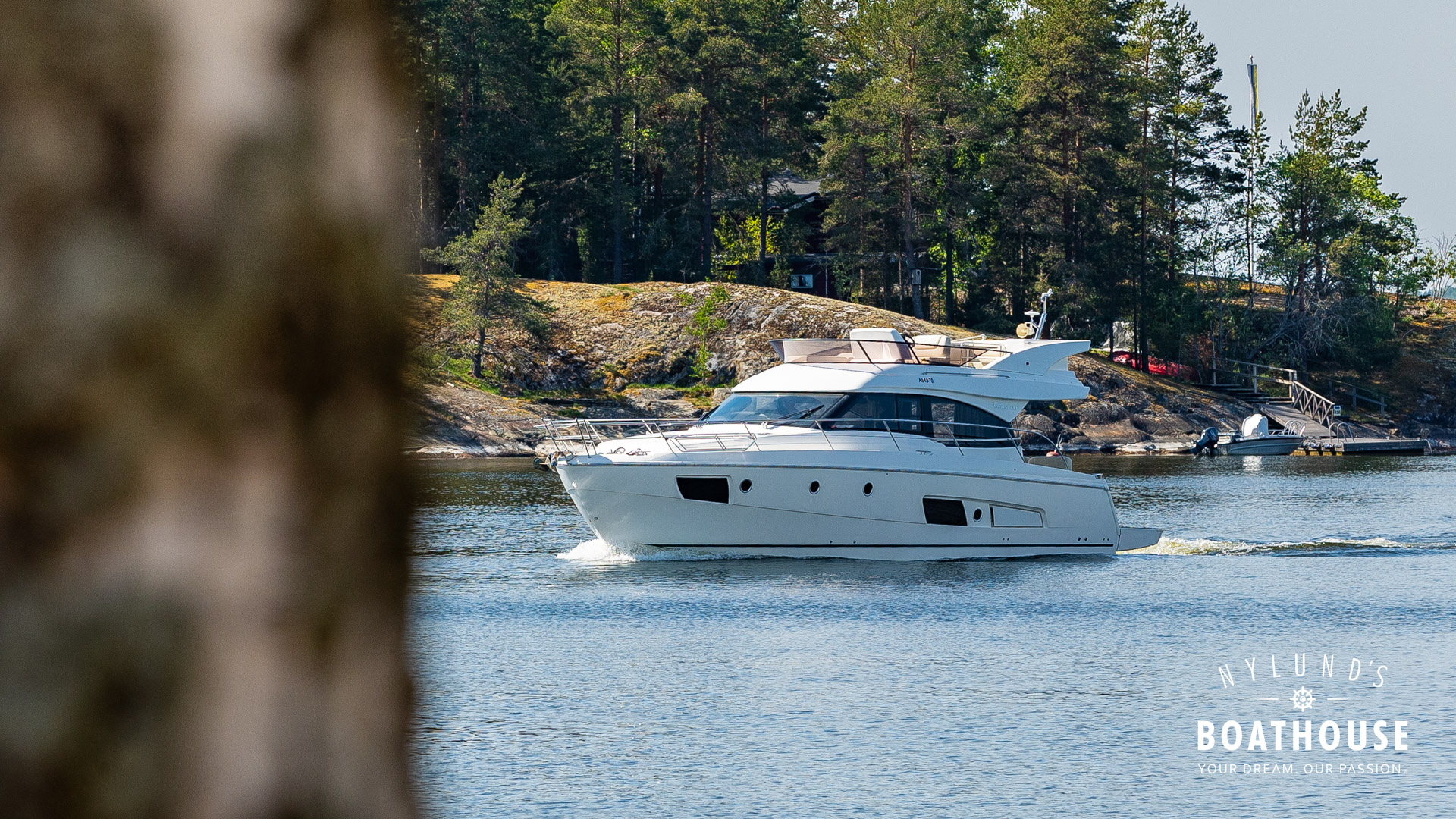Bavaria Virtess 420 Fly - Image 8