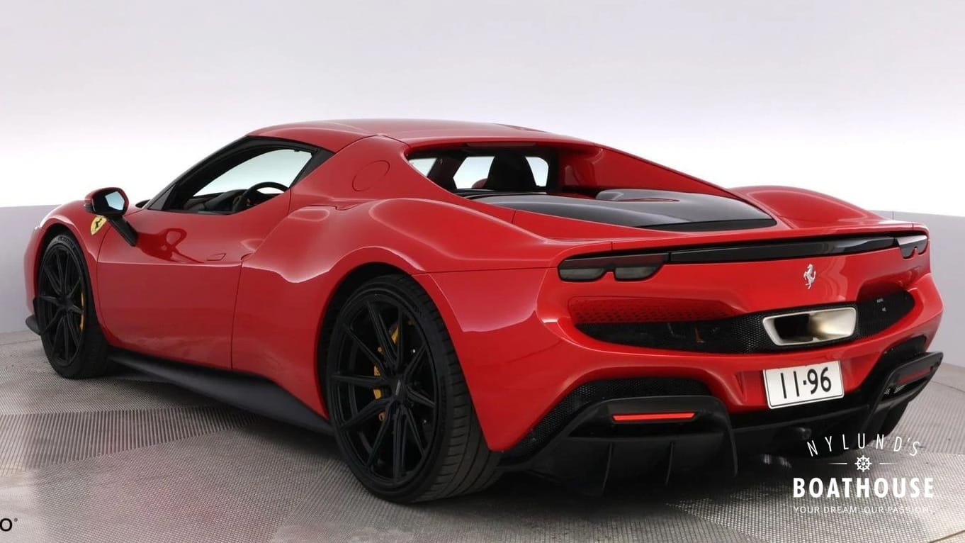 Ferrari 296 GTB - Image 20