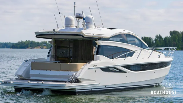 Galeon 430 HTC — Merellä