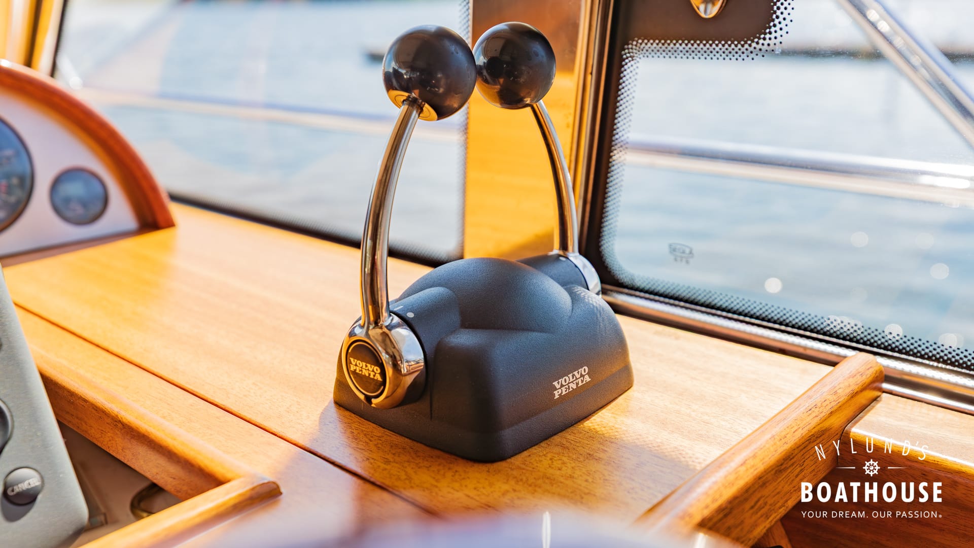 Nord West 370 Flybridge - Image 32
