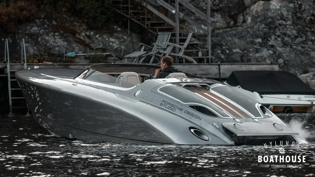 Donzi 28 Fearless Yacht — Navegando
