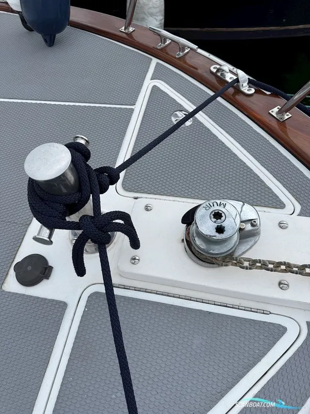 Halvorsen 32 Gourmet Cruiser
