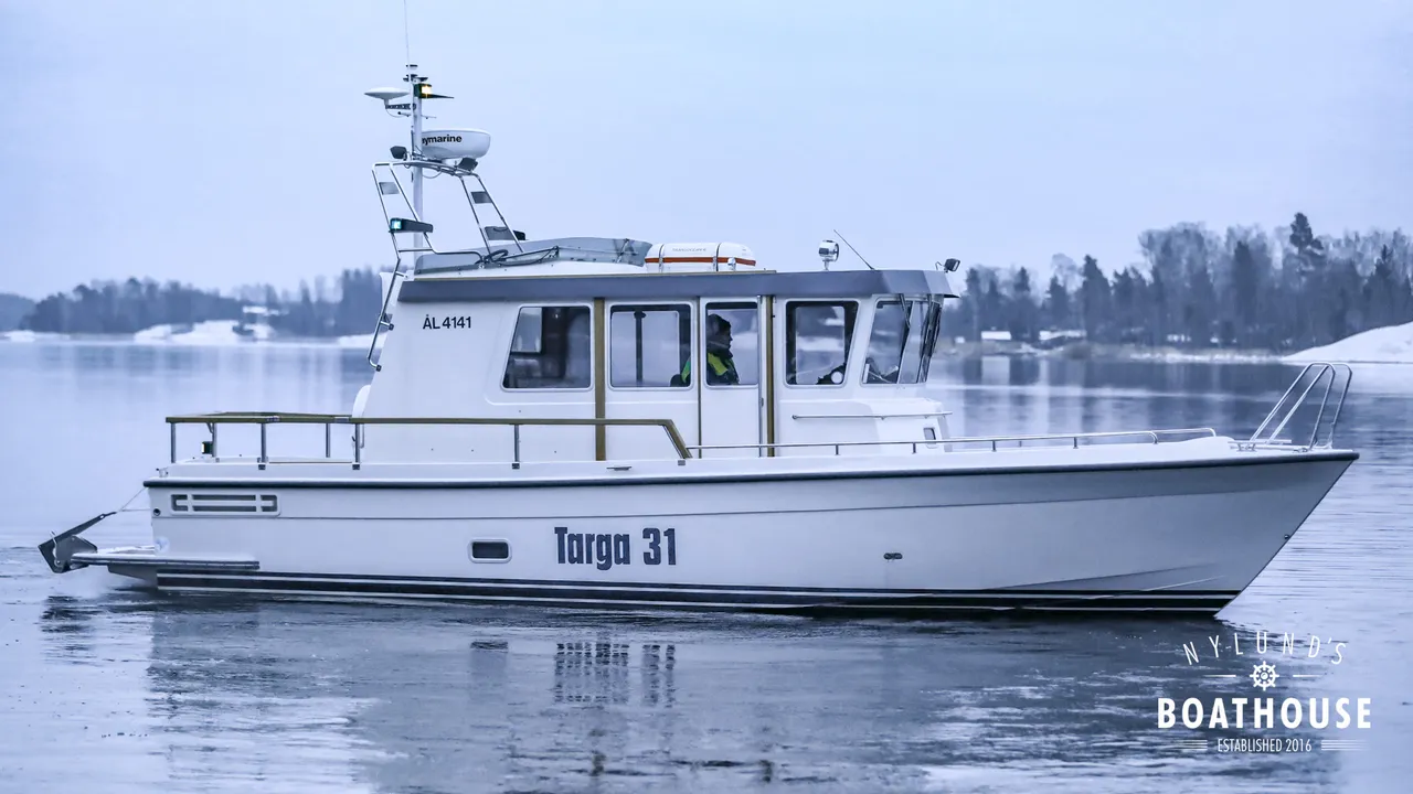 Targa 31 — Cruising