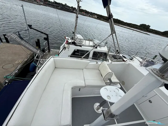 Halvorsen 32 Gourmet Cruiser