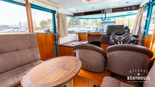 Brizo Yachts 28