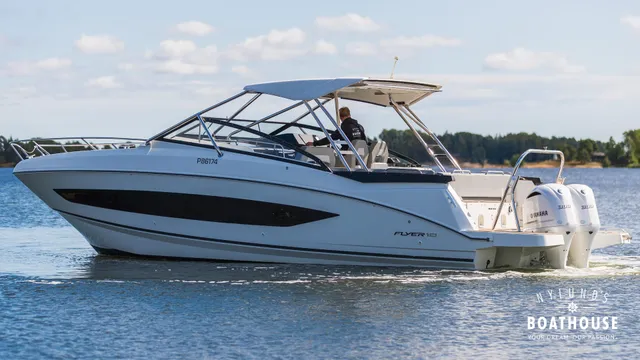 Beneteau Flyer 10 — Cruising