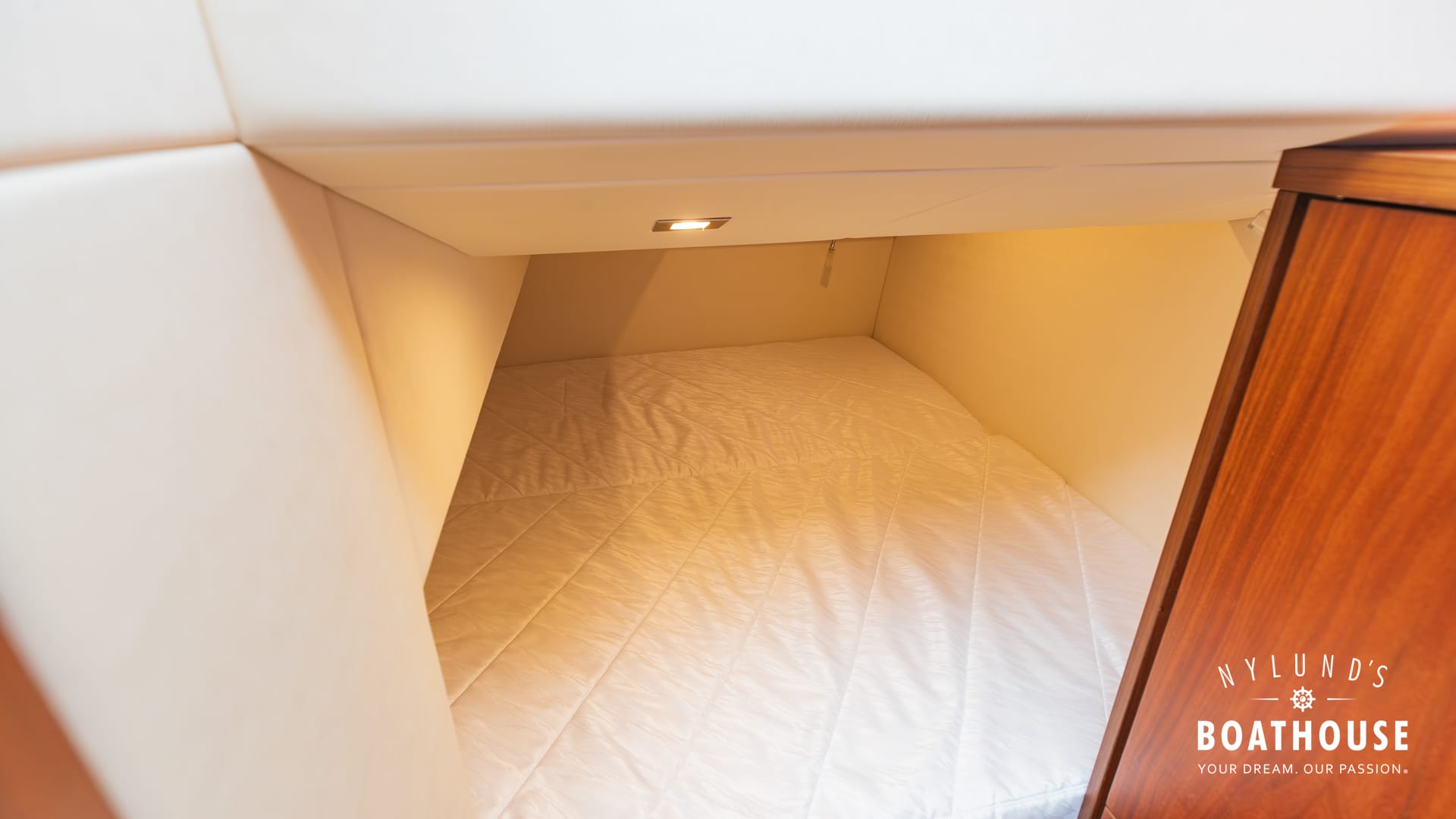 Galeon 340 Fly - Image 32