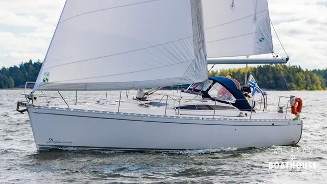 Delphia  D37