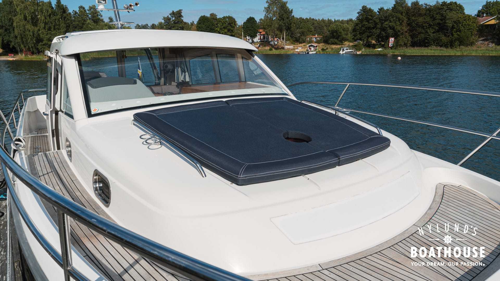 Nimbus 365 Coupe - Image 13