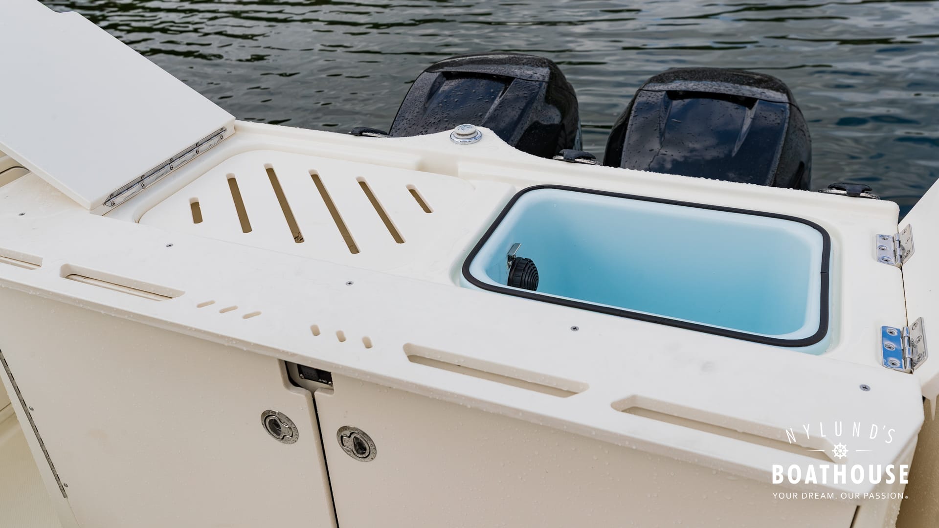 Quicksilver 905 Pilothouse - Image 19