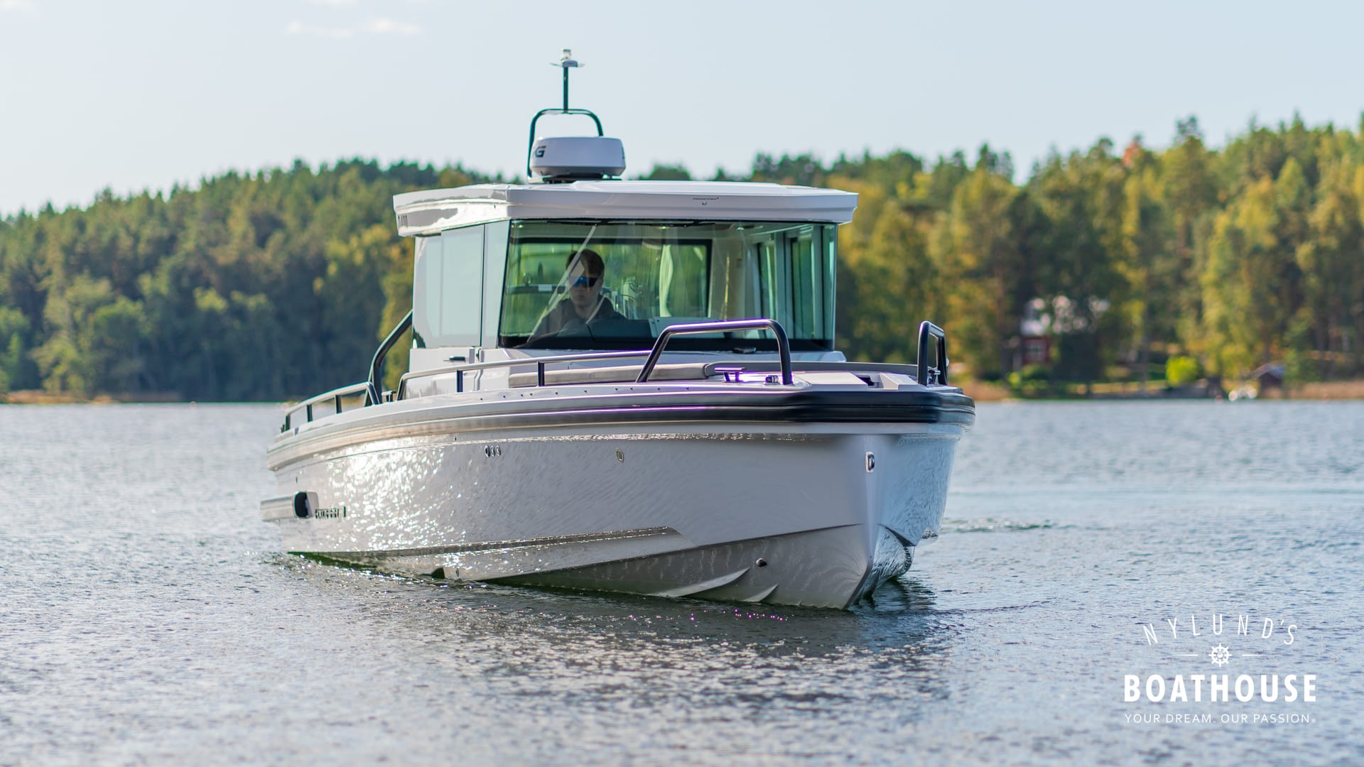Axopar 28 Cabin - Image 22