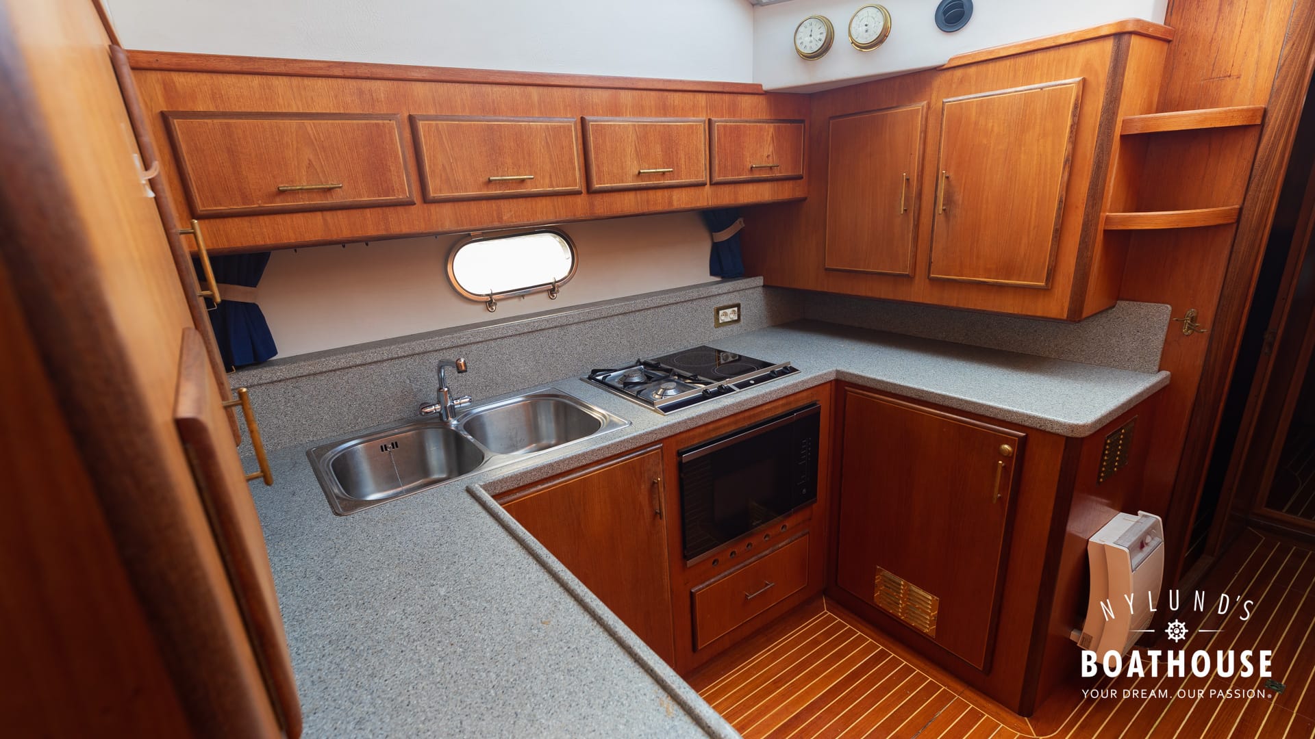 Fairline 50 MK II - Image 115
