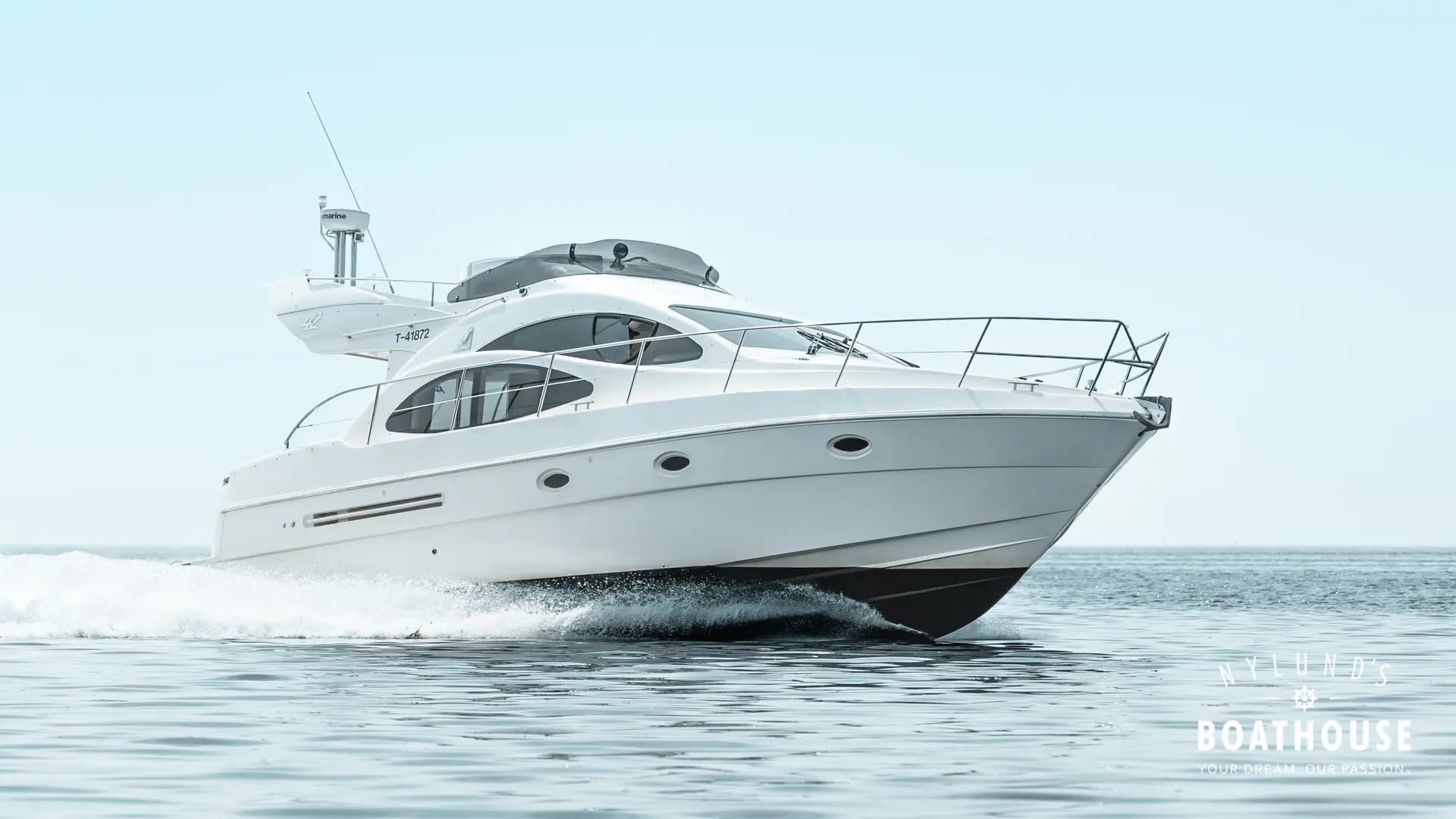 Azimut 42 Fly - Image 1