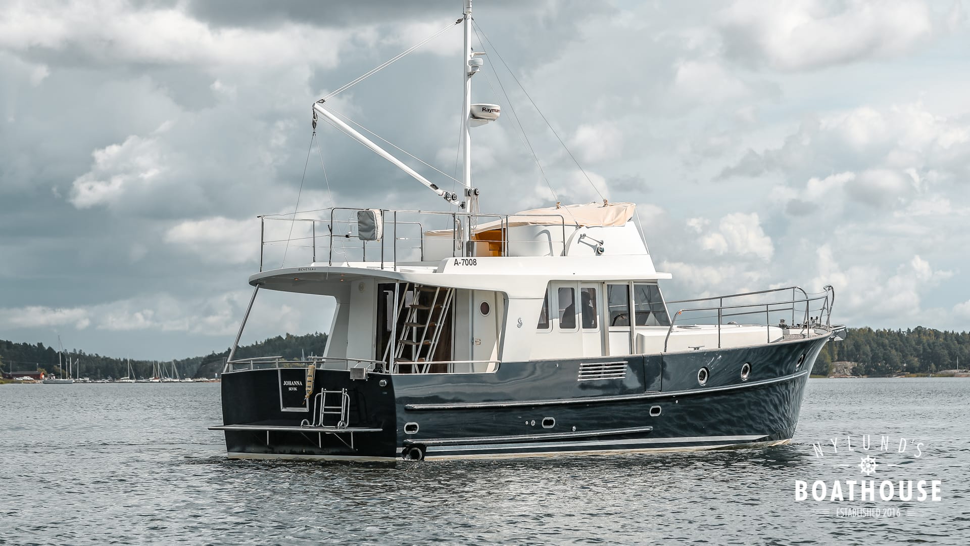 Beneteau Swift Trawler 42 - Image 9