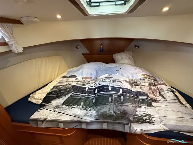 Halvorsen 32 Gourmet Cruiser