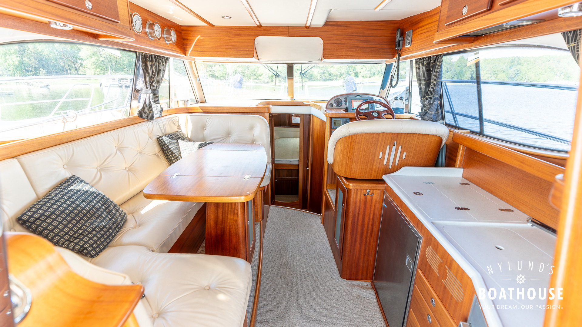 Nord West 370 Flybridge - Image 39