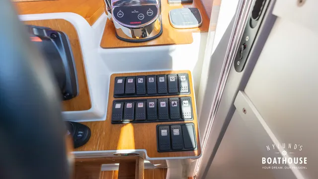 Nord Star 30 Patrol — Interior