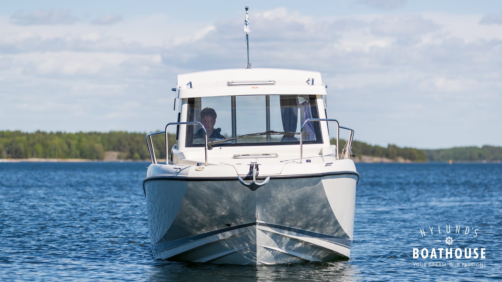 Quicksilver Activ 675 Weekend - Image 37
