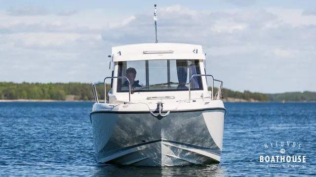 Quicksilver Activ 675 Weekend