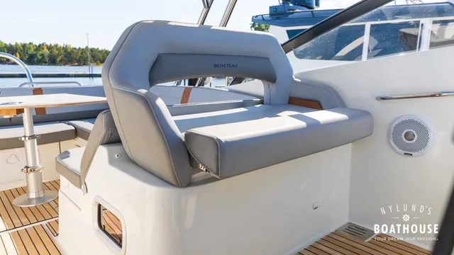 Beneteau Flyer 10