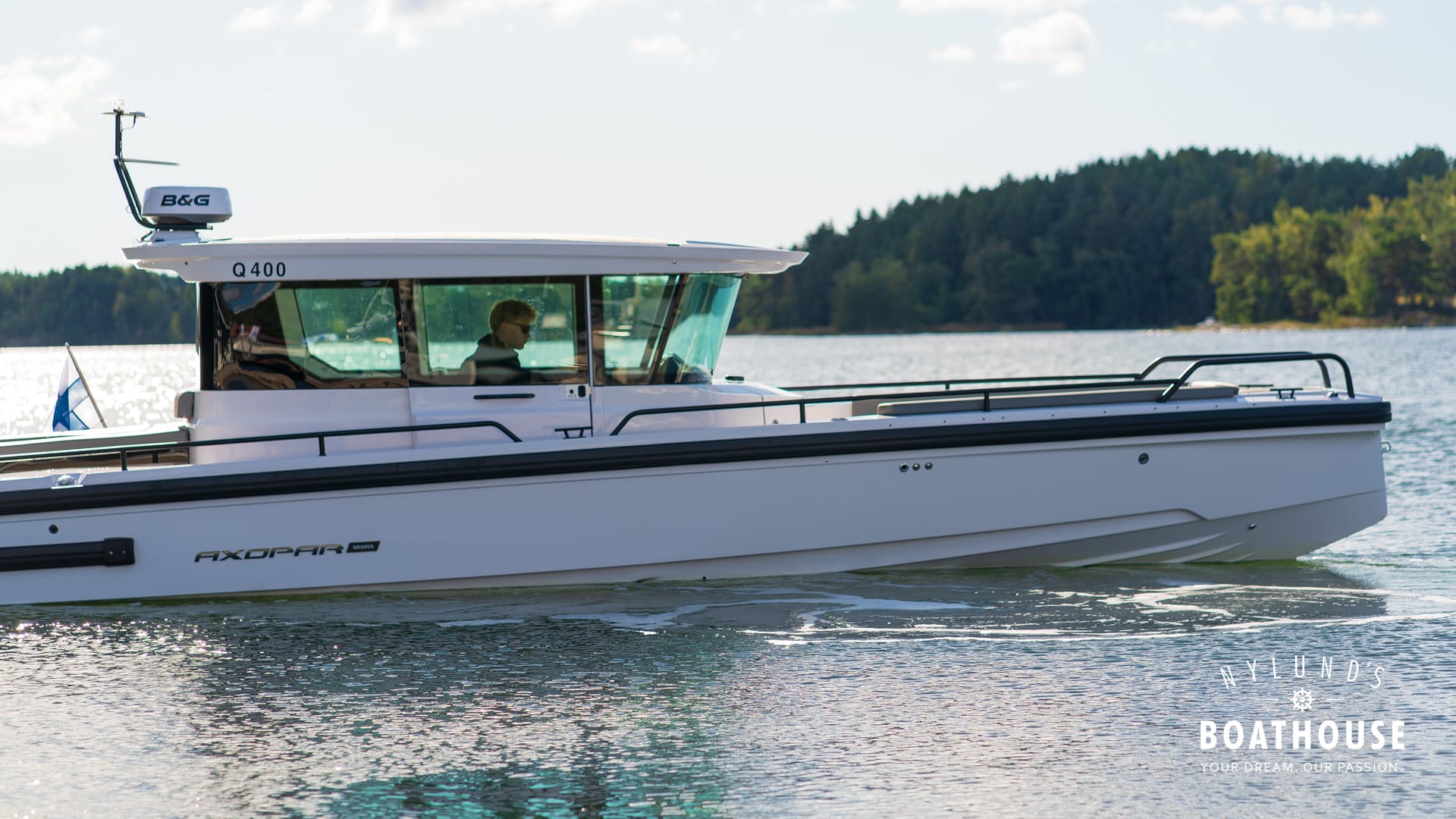 Axopar 28 Cabin - Image 35