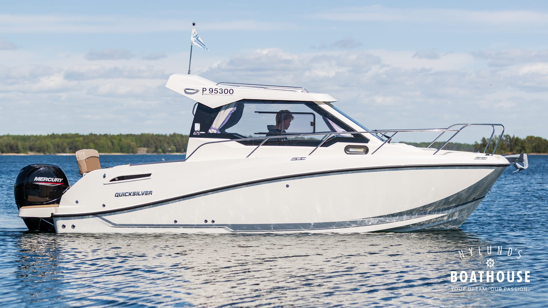 Quicksilver Activ 675 Weekend - Image 2