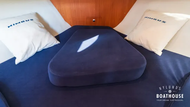 Nimbus 300R Nova — Interior
