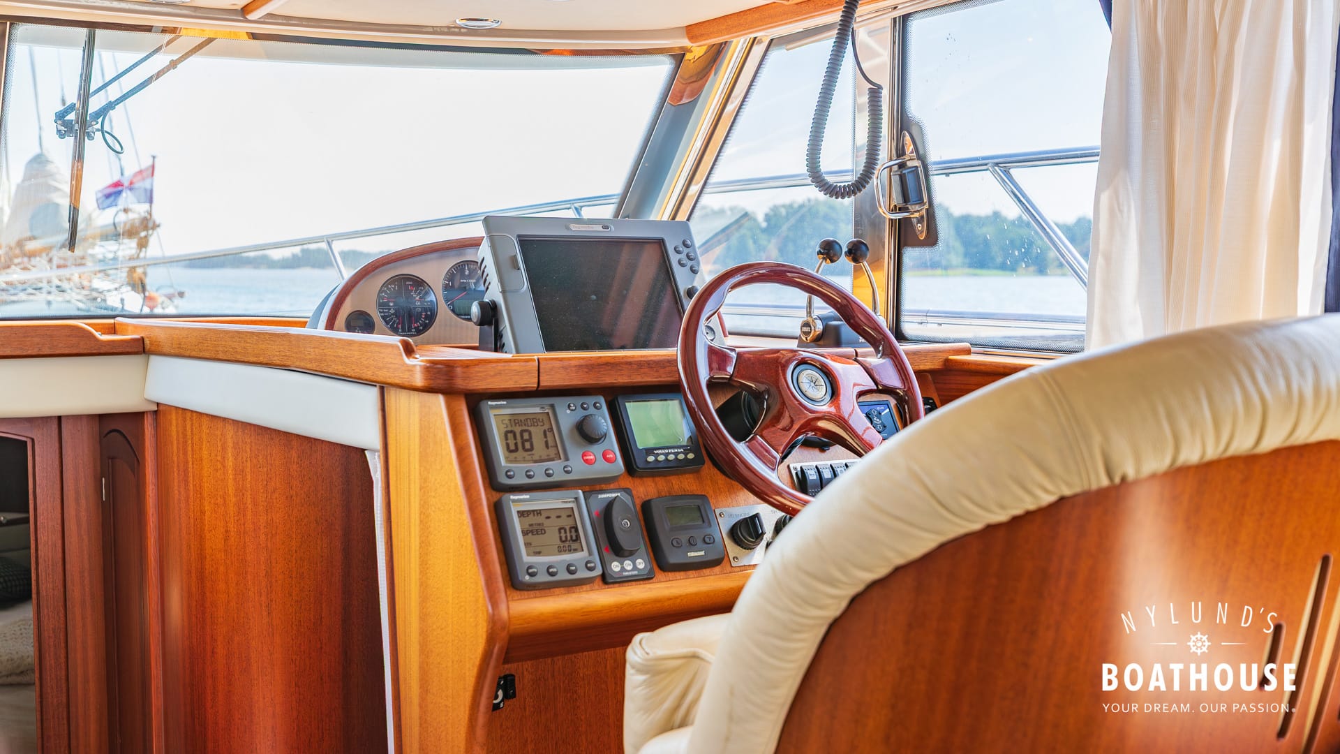 Nord West 370 Flybridge - Image 28