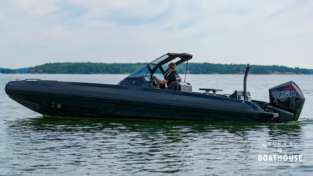 Iron 827 R — Auf dem Wasser