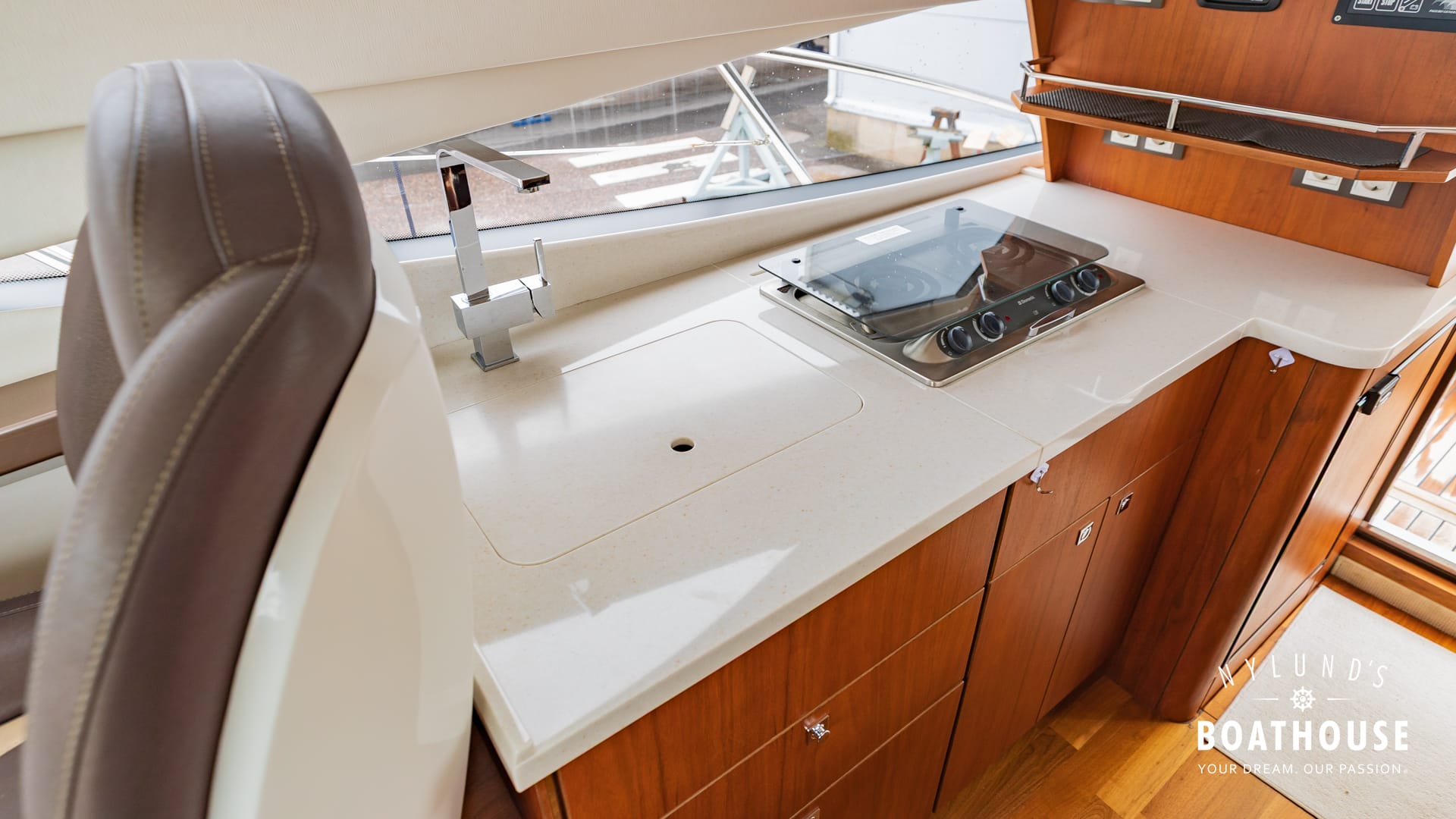 Galeon 340 Fly - Image 44