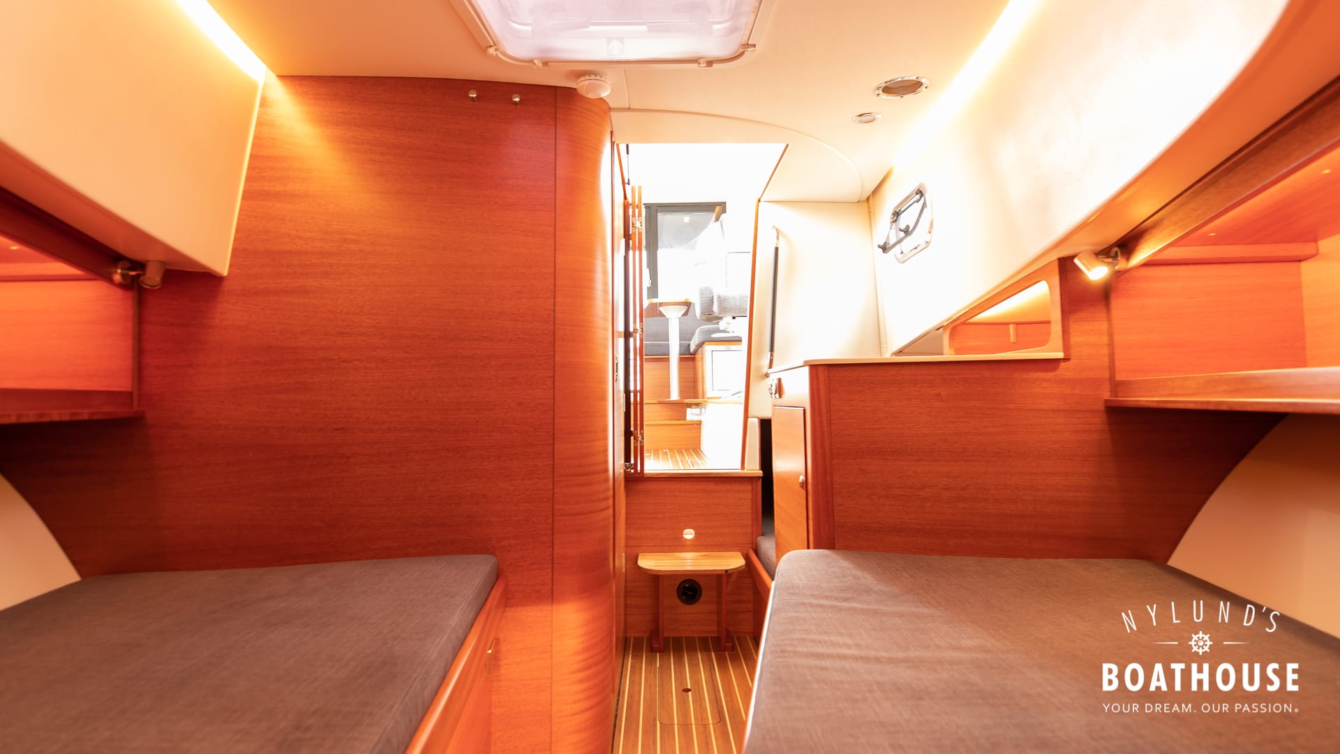 Paragon 31 Cabin - Image 91