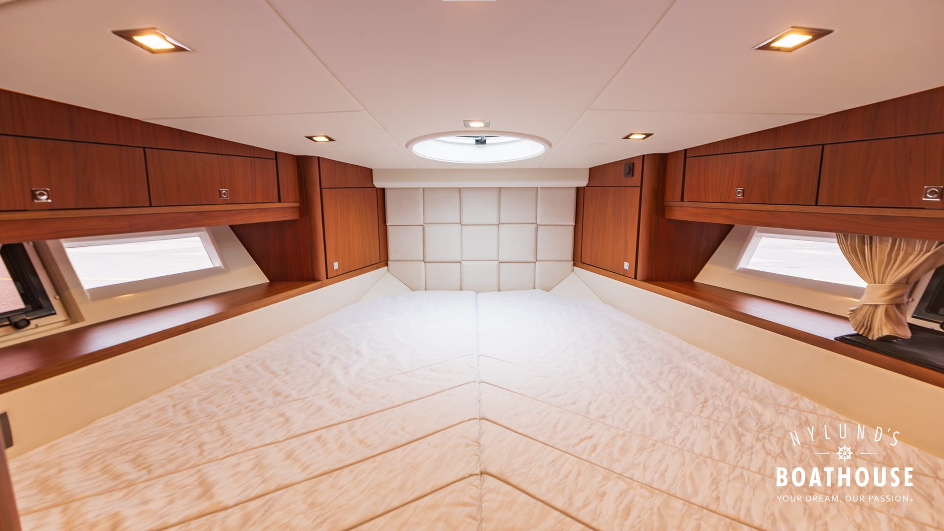 Galeon 340 Fly - Image 28