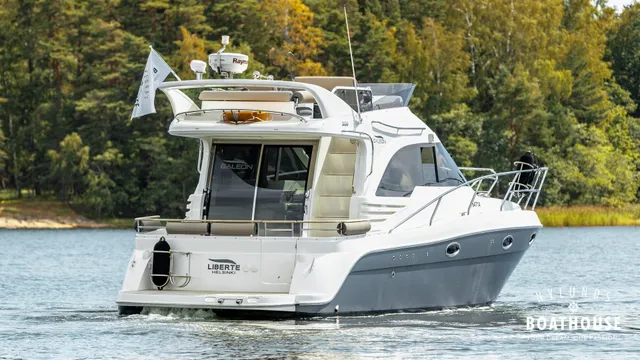 Galeon 330 Fly