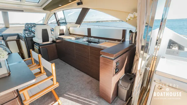 Azimut 55S