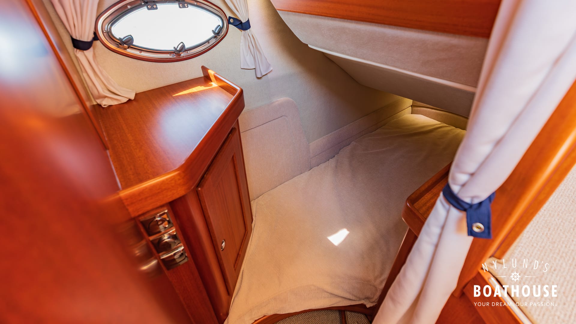 Nord West 370 Flybridge - Image 36