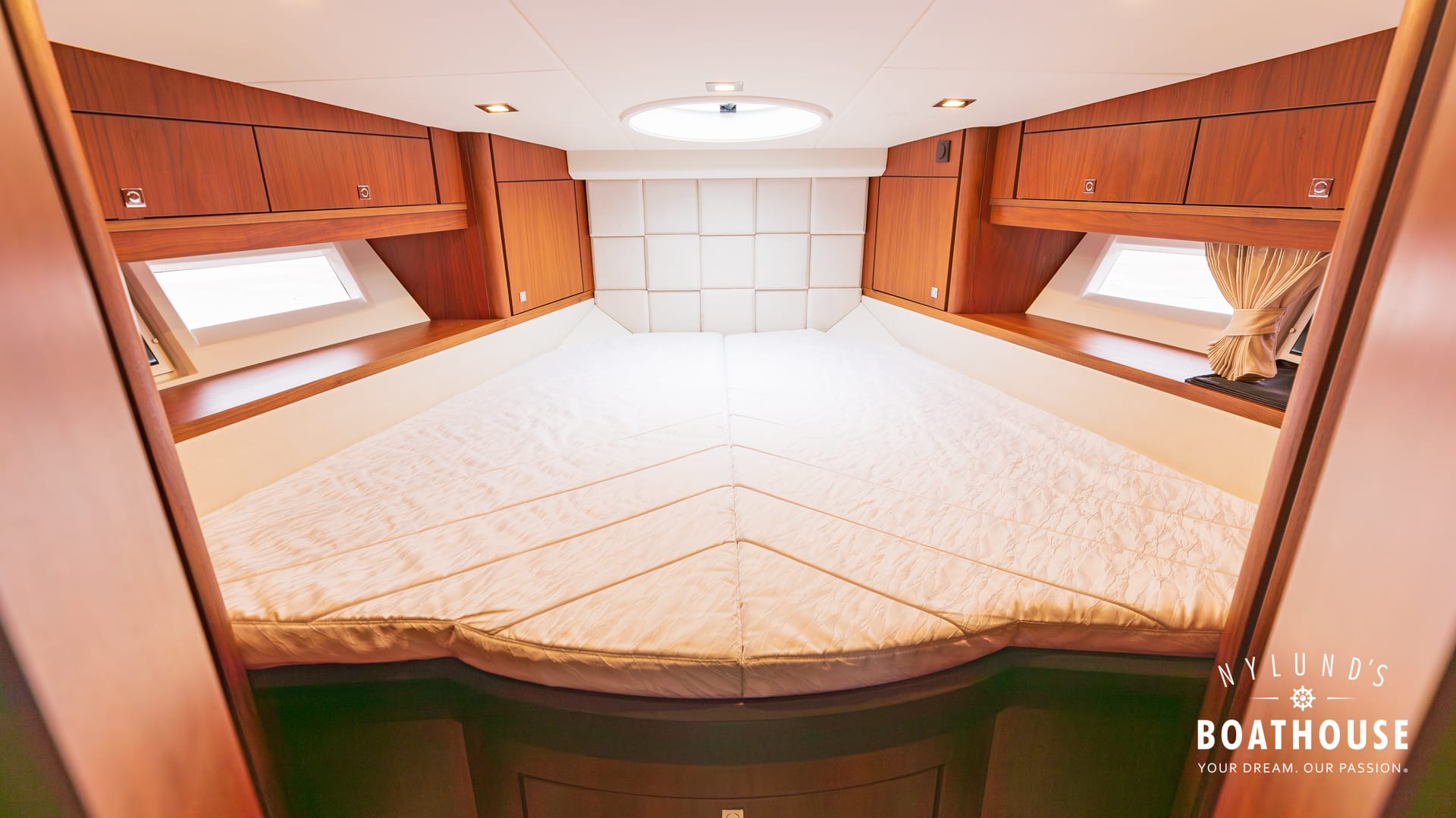 Galeon 340 Fly - Image 23