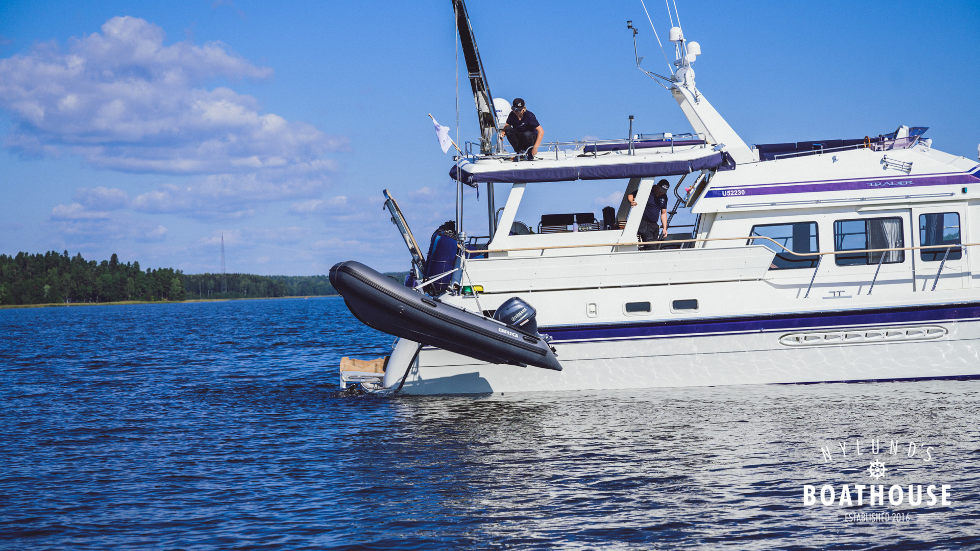 Trader 535 Signature - Image 28