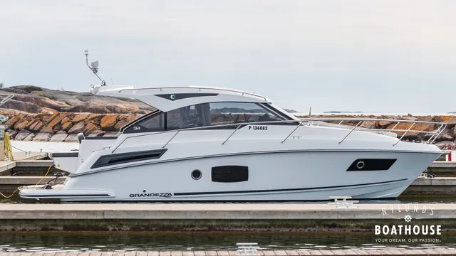 Grandezza 34 OC — Navegando