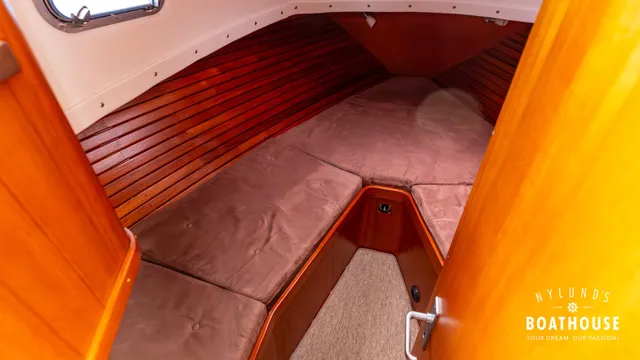 Brizo Yachts 28