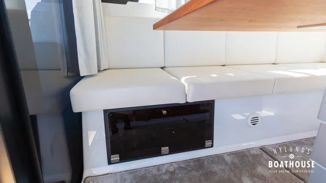 Grandezza 37 CA — Interior