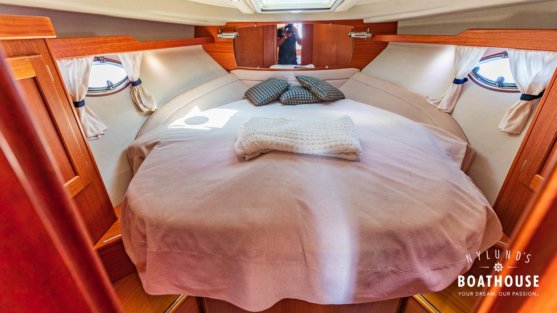 Nord West 370 Flybridge - Image 33