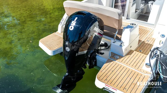 Quicksilver Activ 675 Weekend