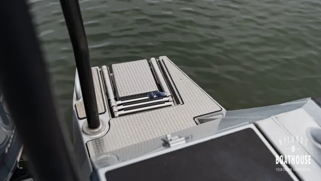 Anytec A23 — Ulkopuoli