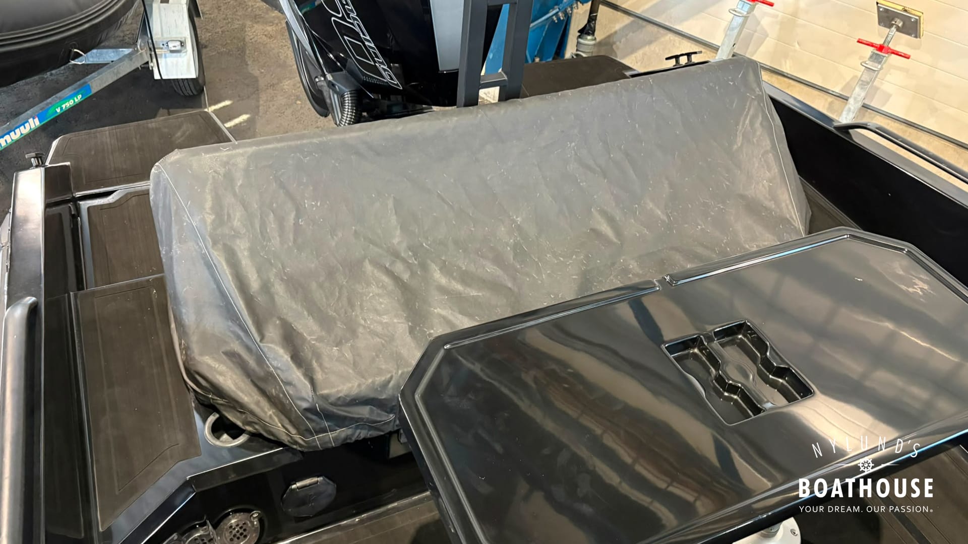 Iron 827 R - Image 79